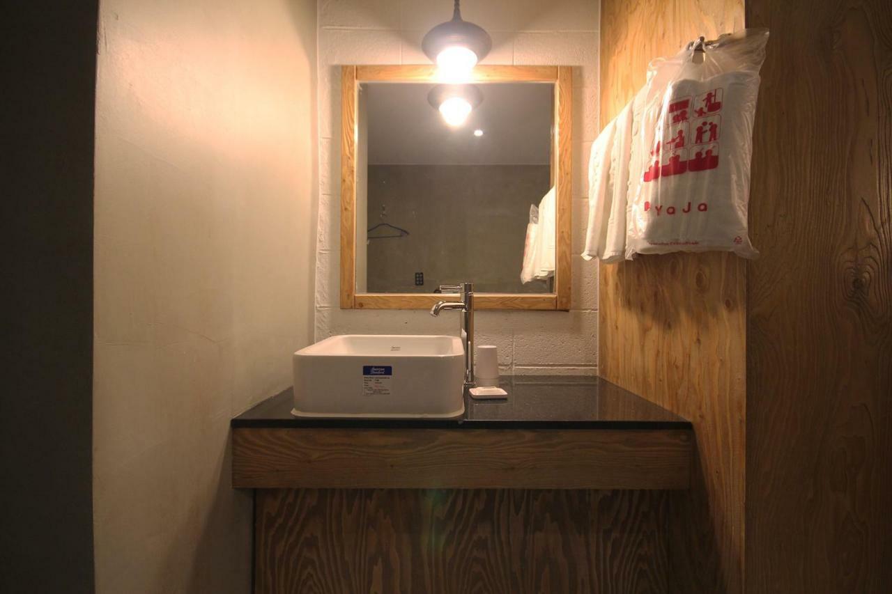 Hotel Yaja Dongnae Busan Dış mekan fotoğraf